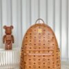 Backpack  Size:42.5*16*33.5cm