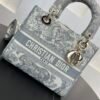 Book Tote handbag Size:24*20*11cm