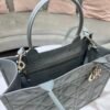 grey ❤️ Dior’s new tote（ ➕ Shoulder straps) ❤️ Size:36cm